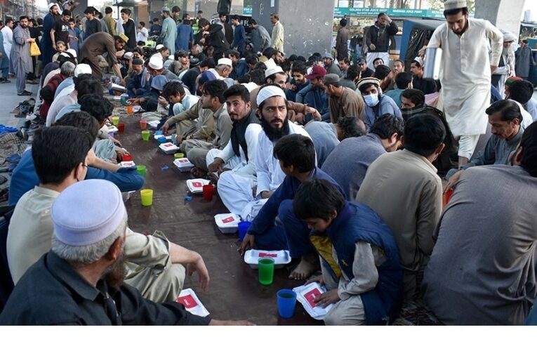 LONGi Pakistan provided Free Meals for Communities in Pakistan