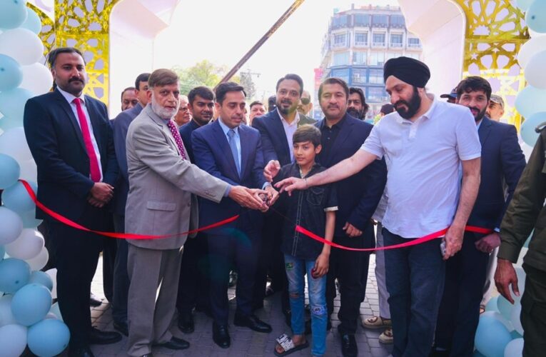 Lahore’s Iconic Liberty Market Goes Cashless with Zindigi and SBP