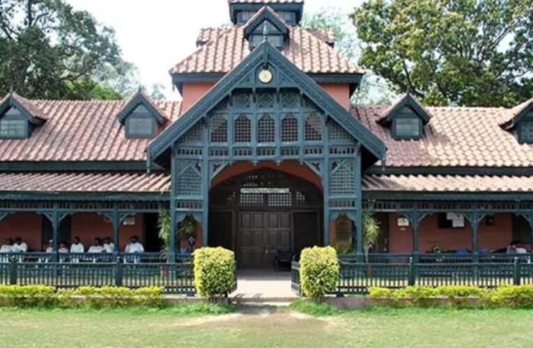 Lahore Gymkhana rift deepens as four COM members quit committee convenerships